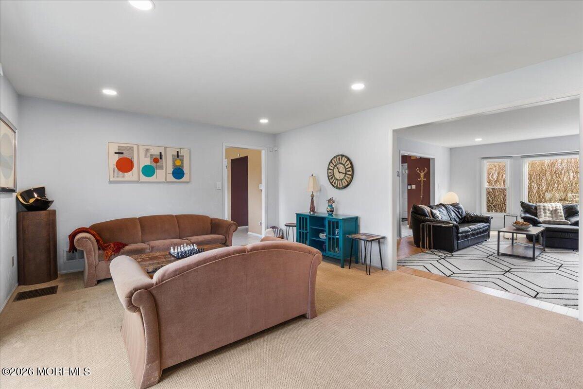 4 Arie Drive