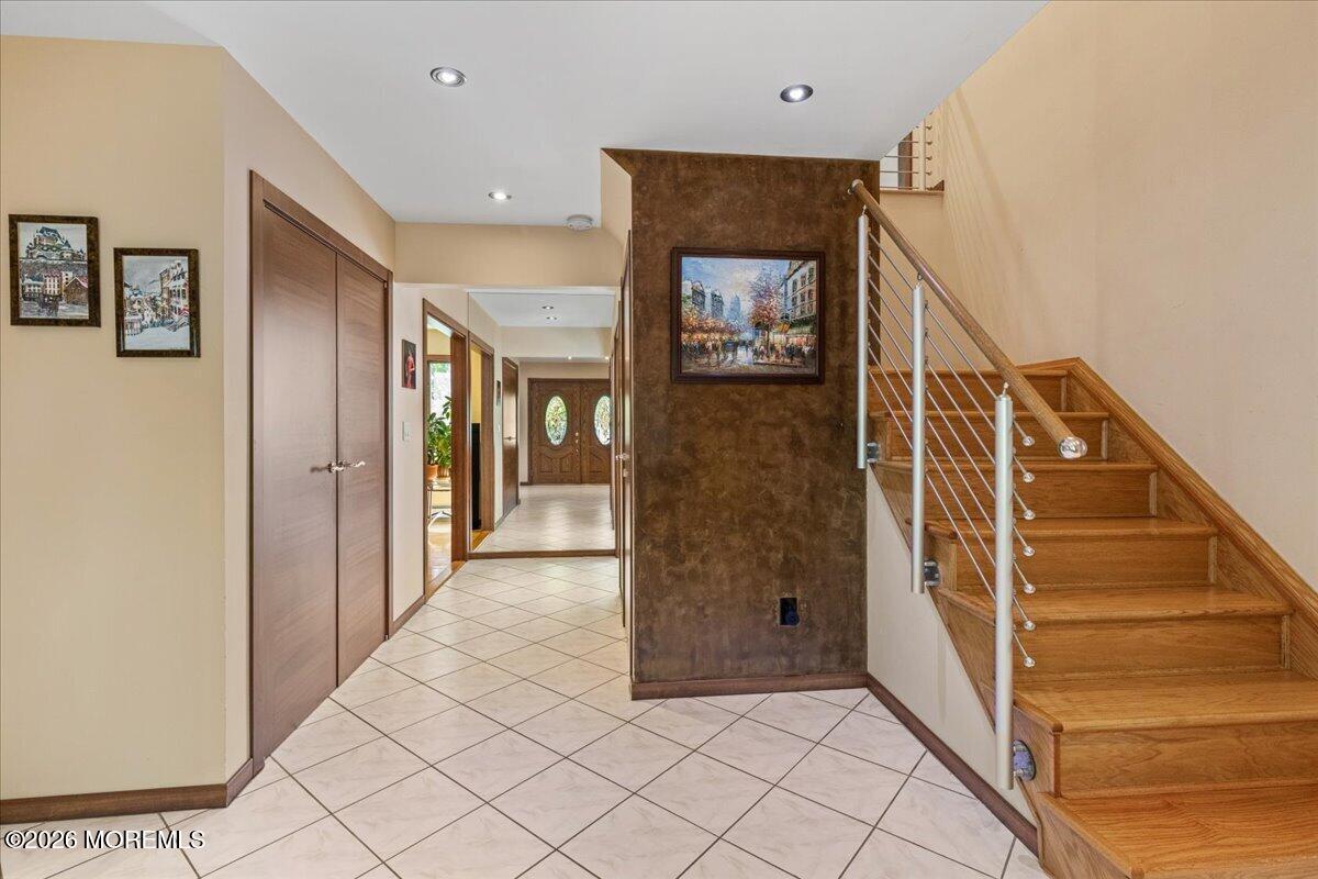9 Manor Court