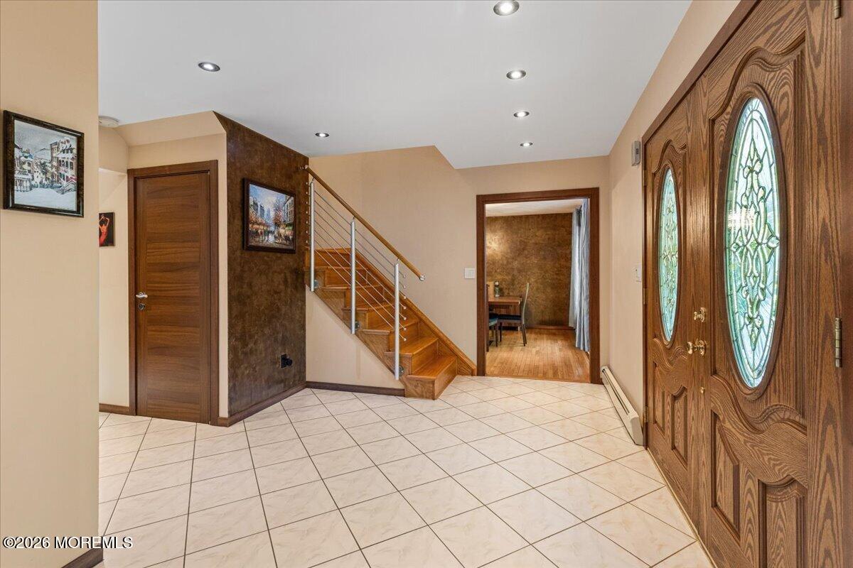 9 Manor Court