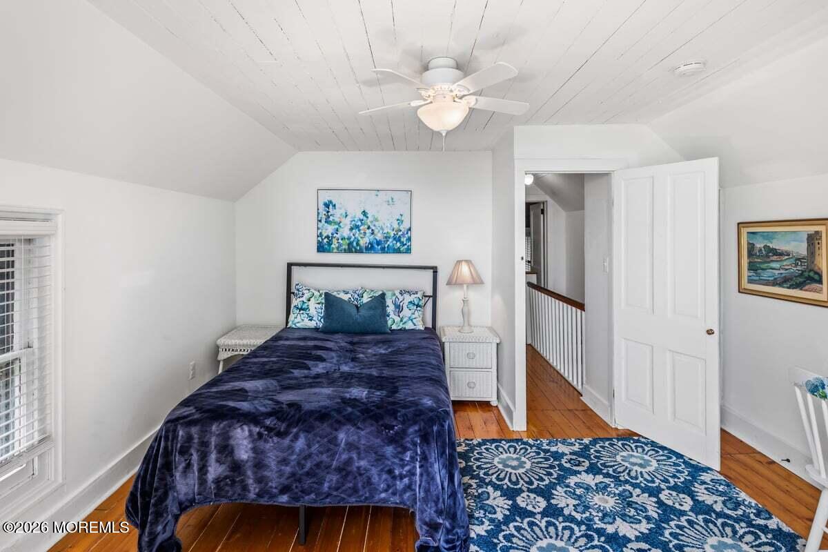 128 E Camp Walk