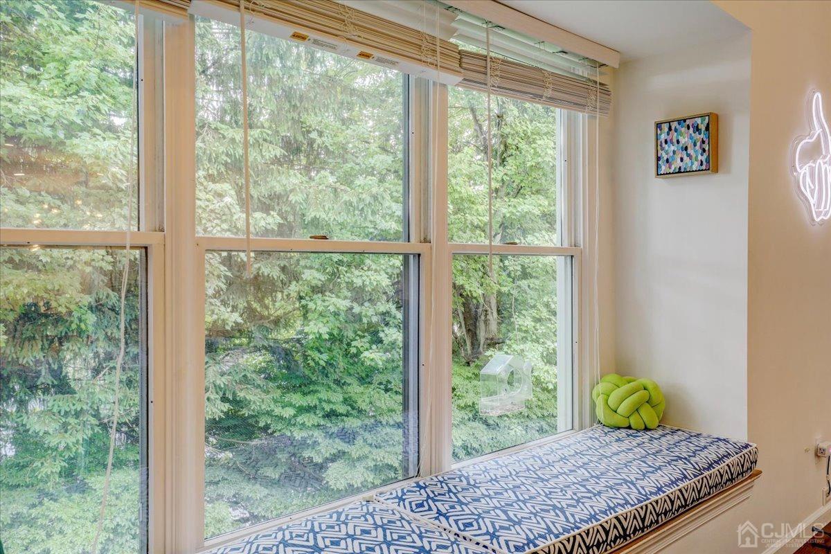 208 COMMONS AT KINGSWOOD DRIVE Drive