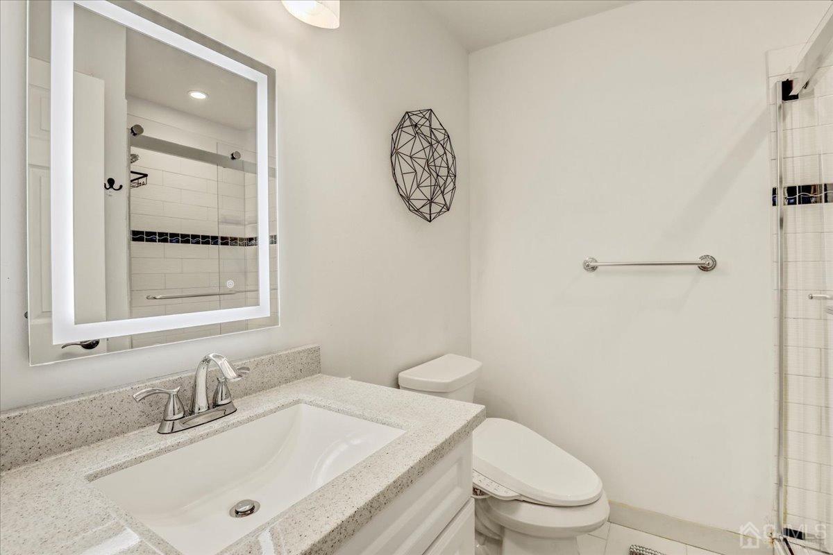 208 COMMONS AT KINGSWOOD DRIVE Drive
