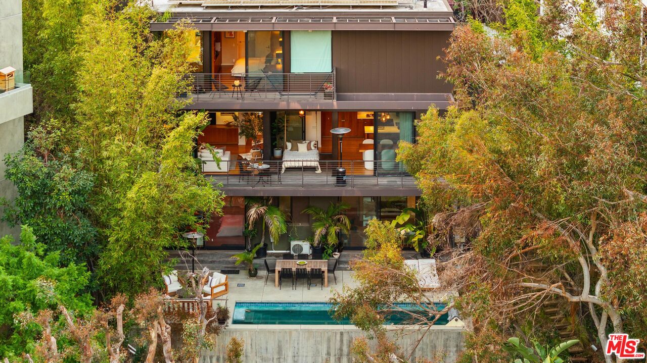 2020 Wattles Dr