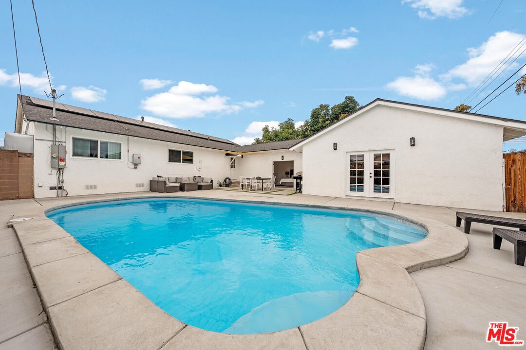 1313 W West Ave
