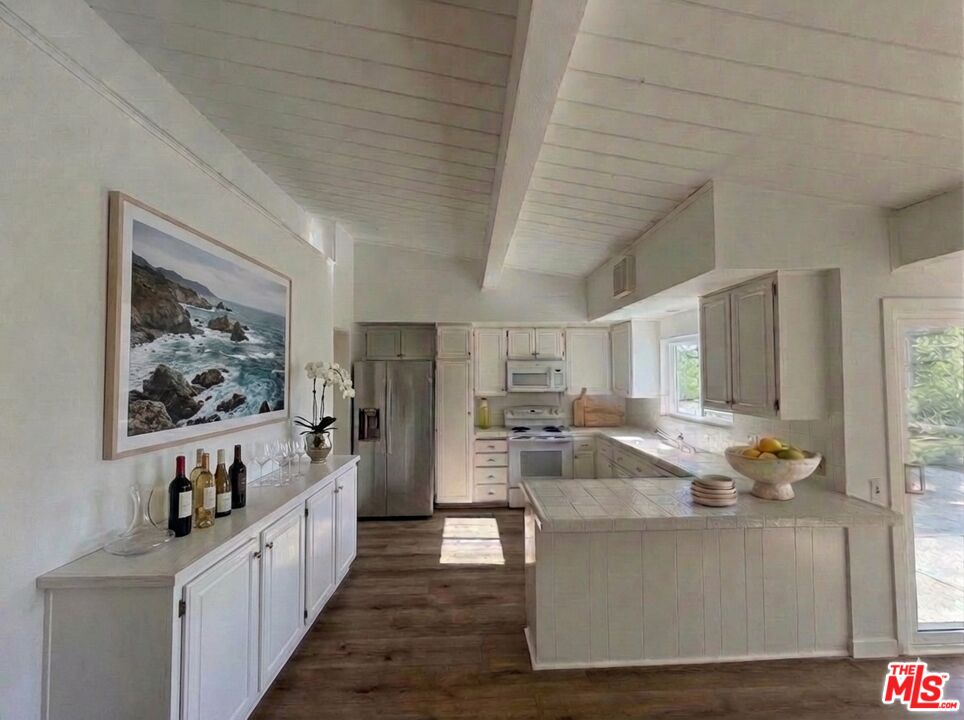 1271 El Hito Cir