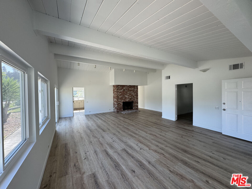 1271 El Hito Cir