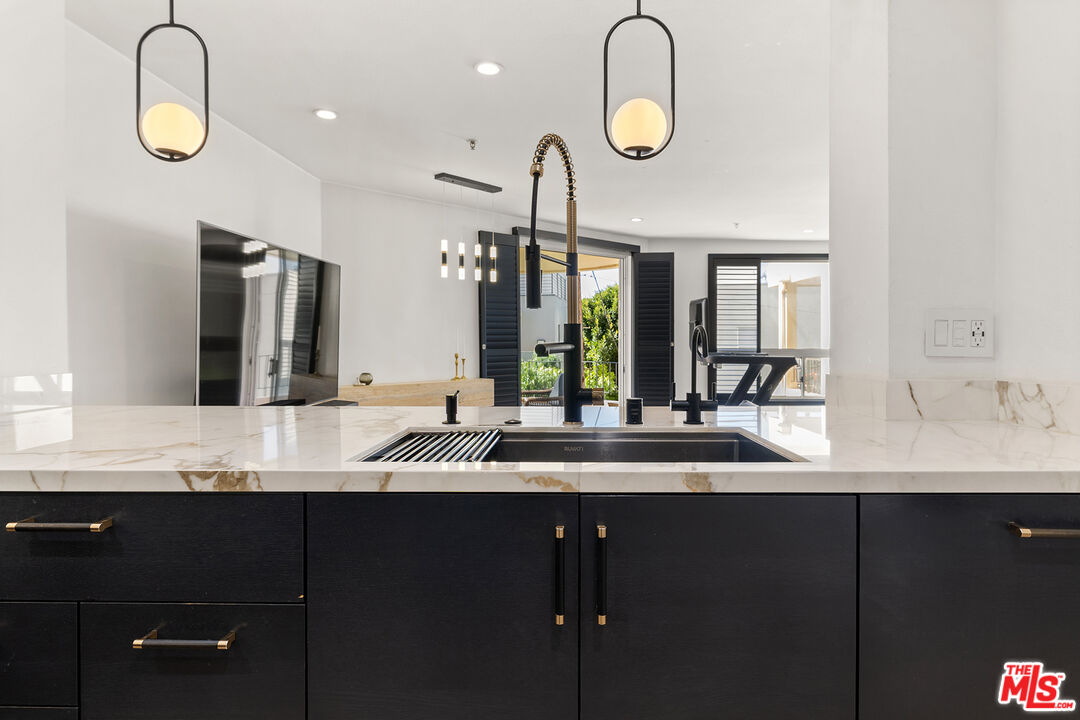 245 Main St Unit: 210