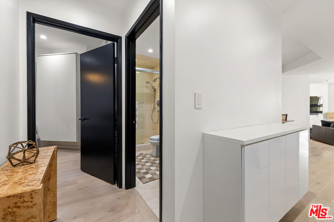 245 Main St Unit: 210