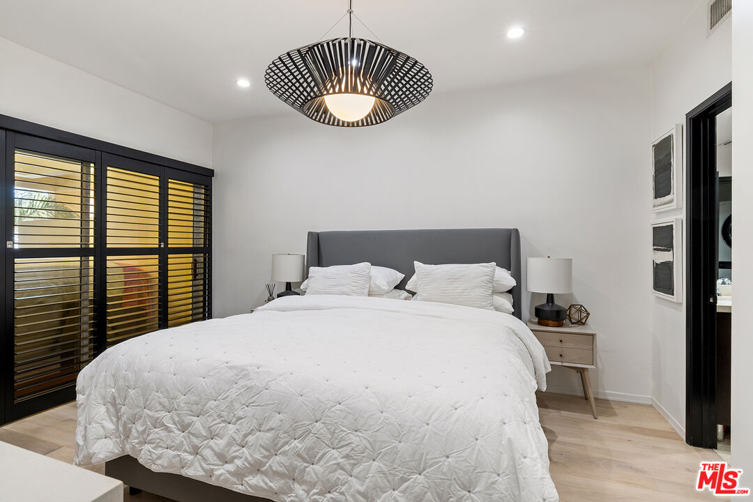 245 Main St Unit: 210