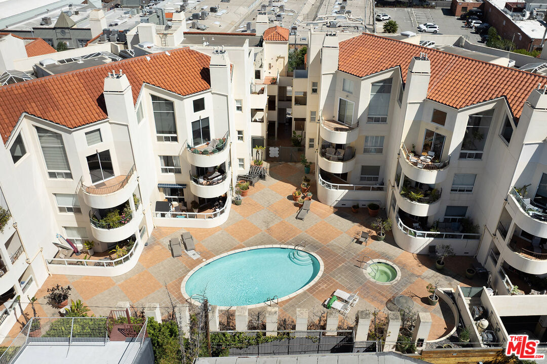 245 Main St Unit: 210