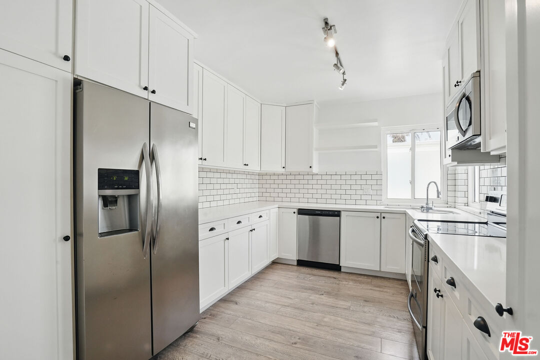 930 3rd St Unit: 303