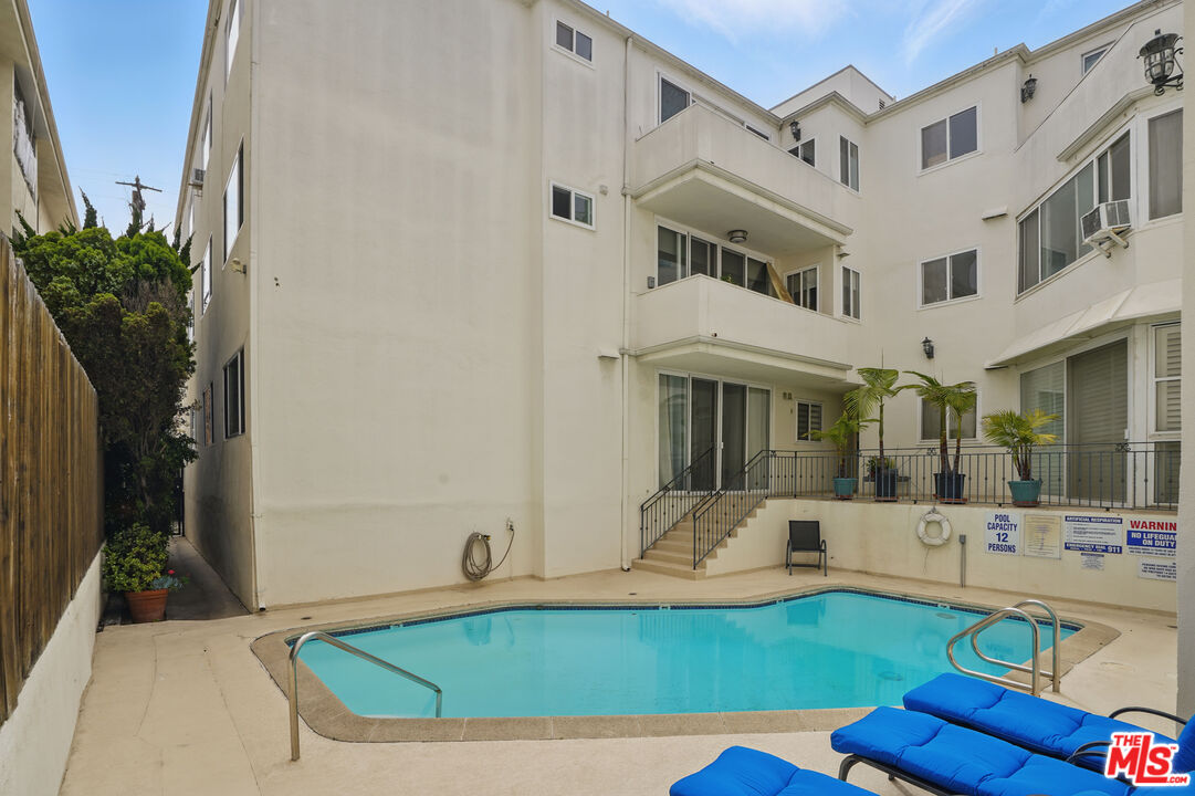930 3rd St Unit: 303