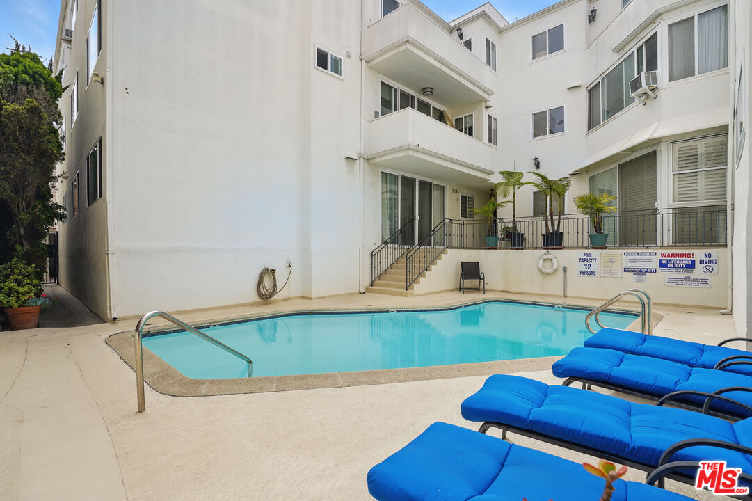 930 3rd St Unit: 303
