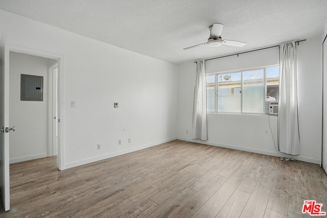 930 3rd St Unit: 303