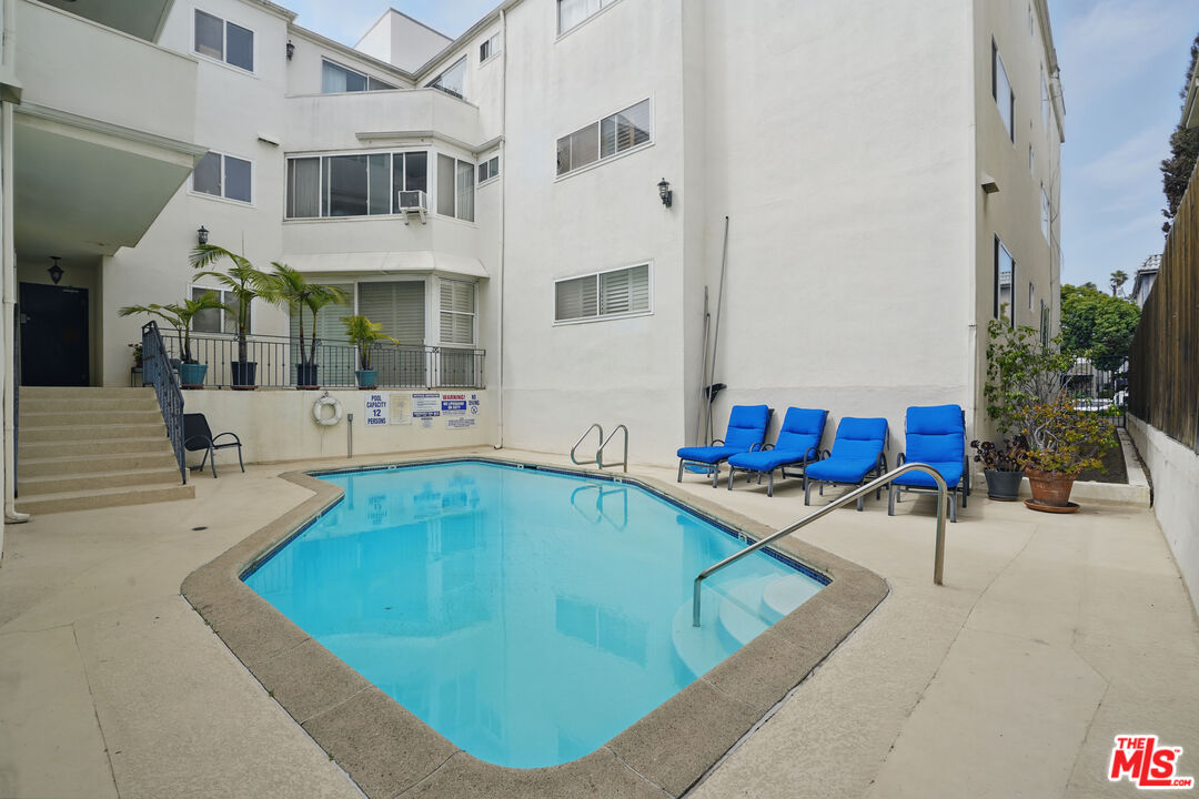 930 3rd St Unit: 303