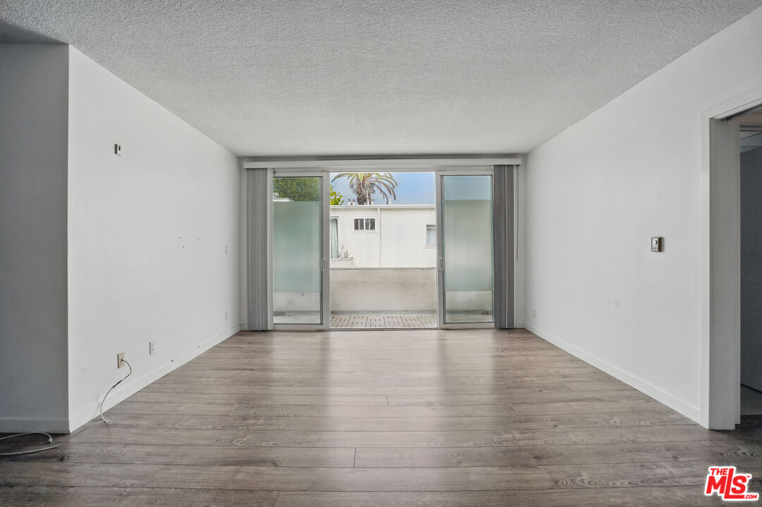 930 3rd St Unit: 303
