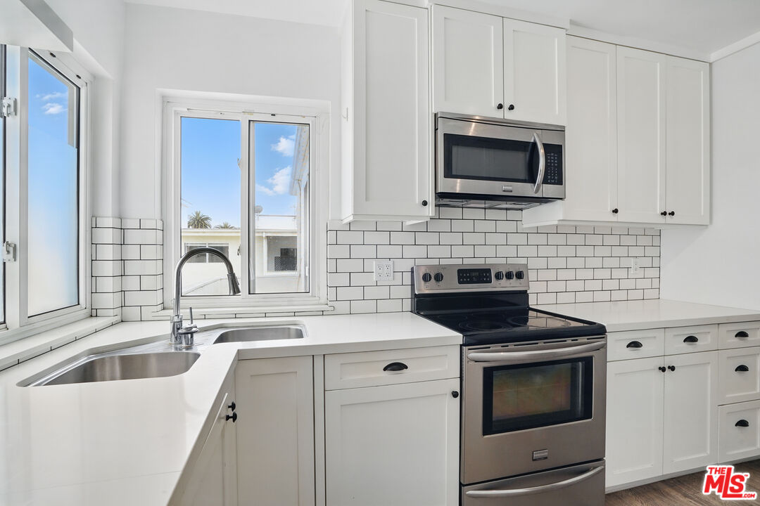 930 3rd St Unit: 303