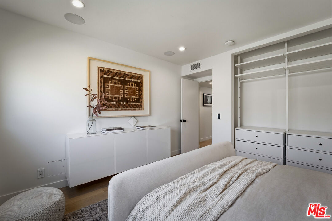 234 S Tower Dr Unit: 4
