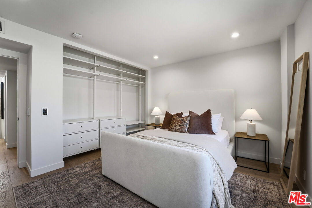 234 S Tower Dr Unit: 4