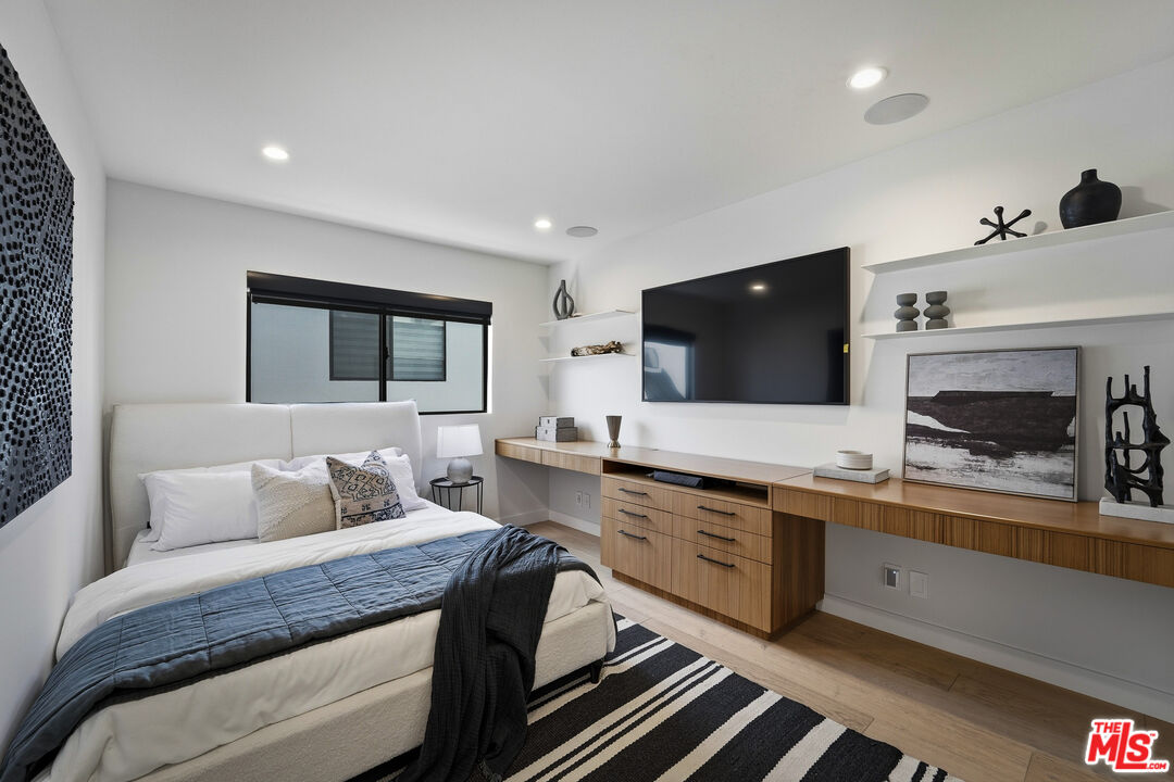 234 S Tower Dr Unit: 4