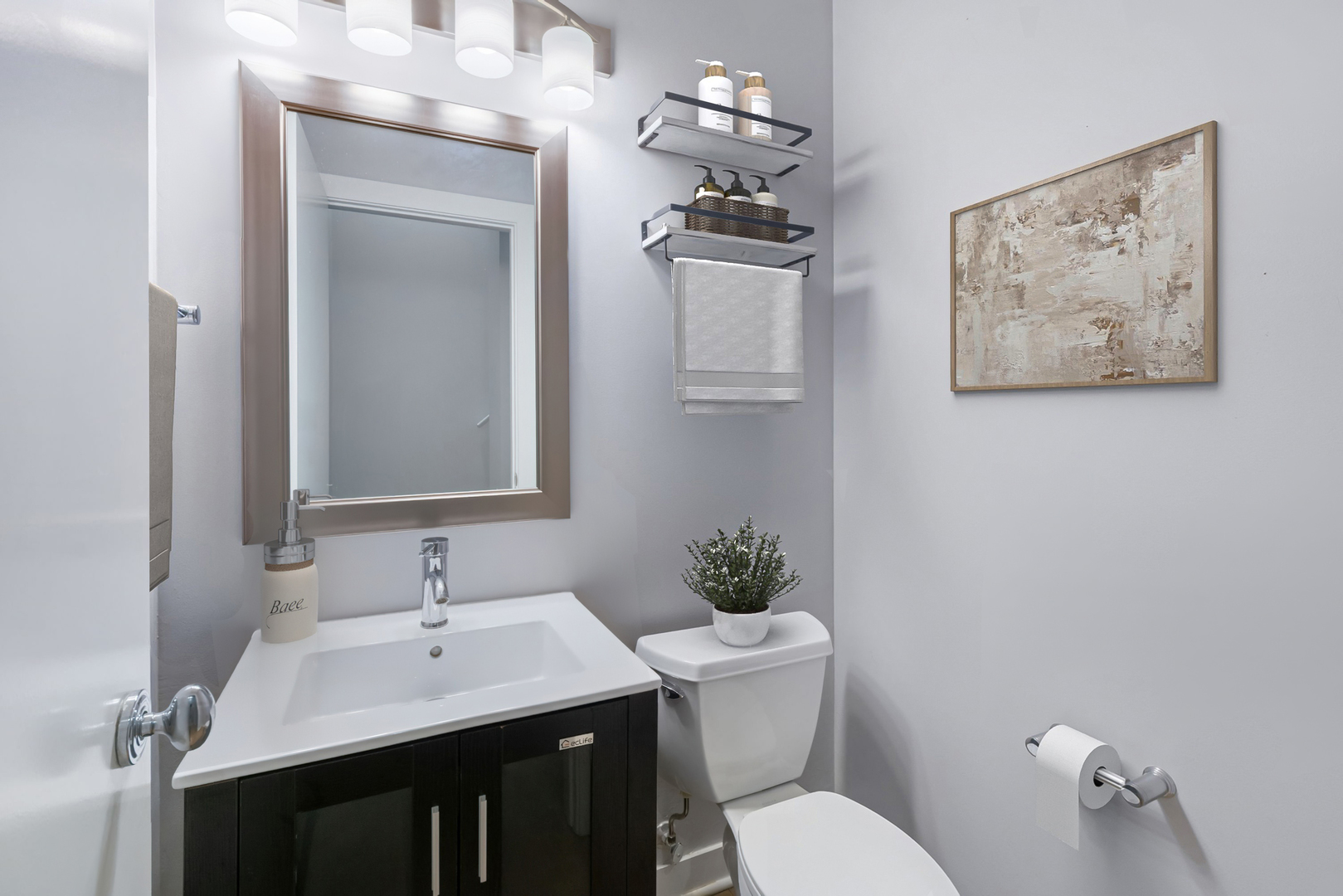 312 N Desplaines Street Unit: C