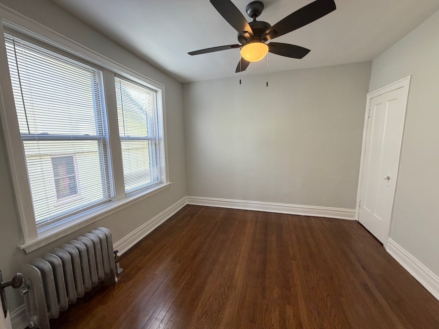 1525 W Estes Avenue Unit: B1