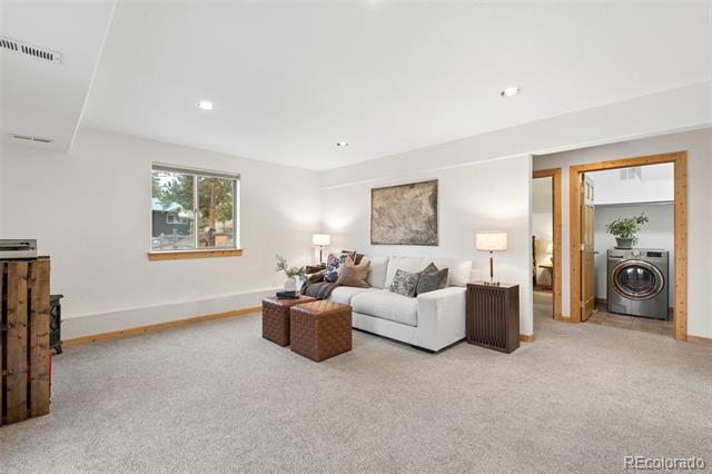 34 S Circle Drive