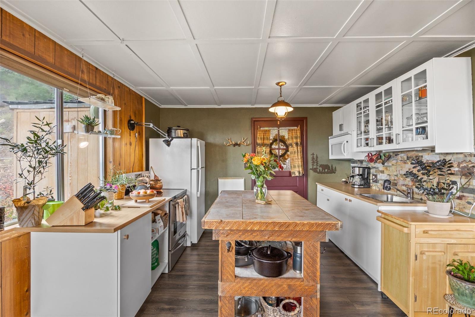 31327 Kings Valley Custom W