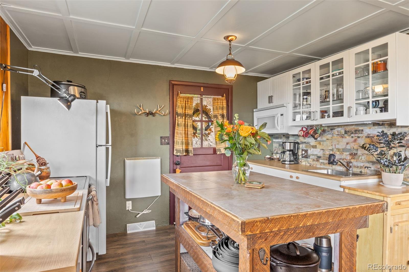 31327 Kings Valley Custom W