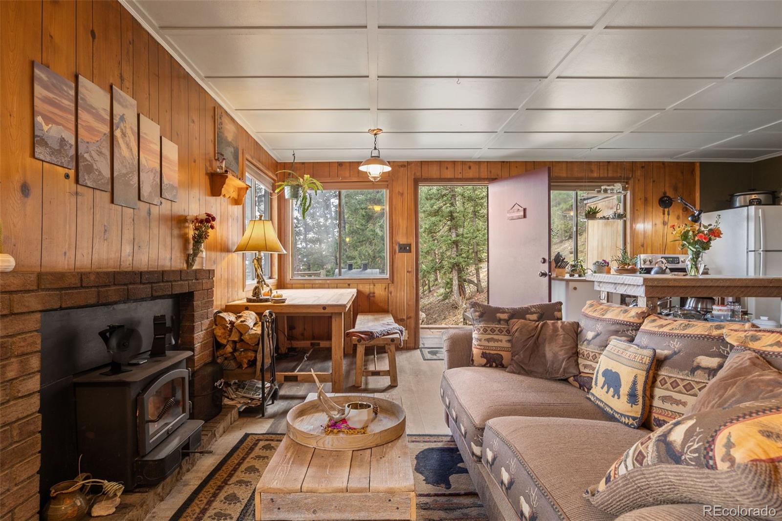 31327 Kings Valley Custom W