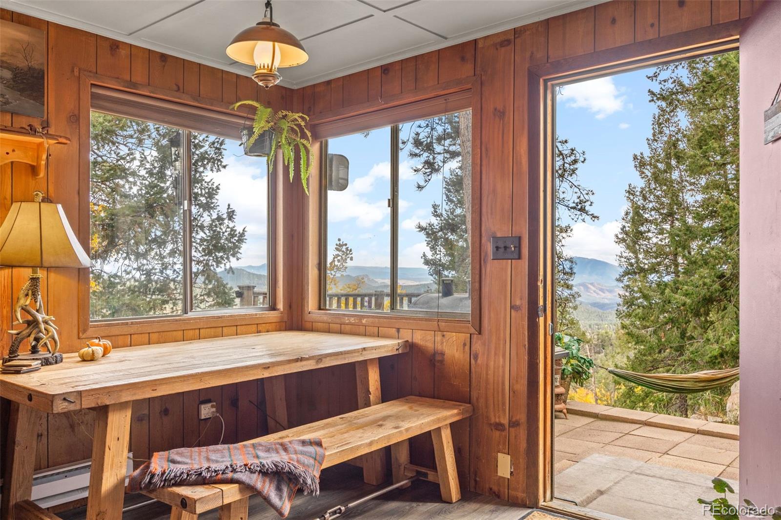 31327 Kings Valley Custom W