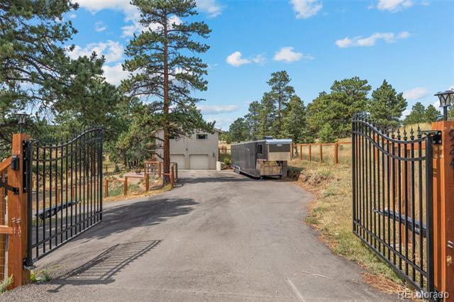 924 Bluebird Drive