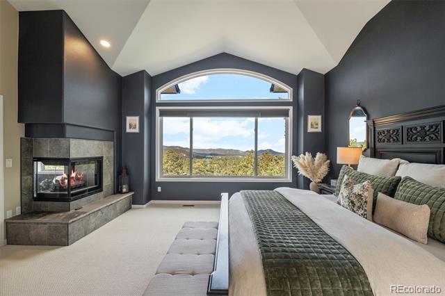 2522 Thunderbird Lane