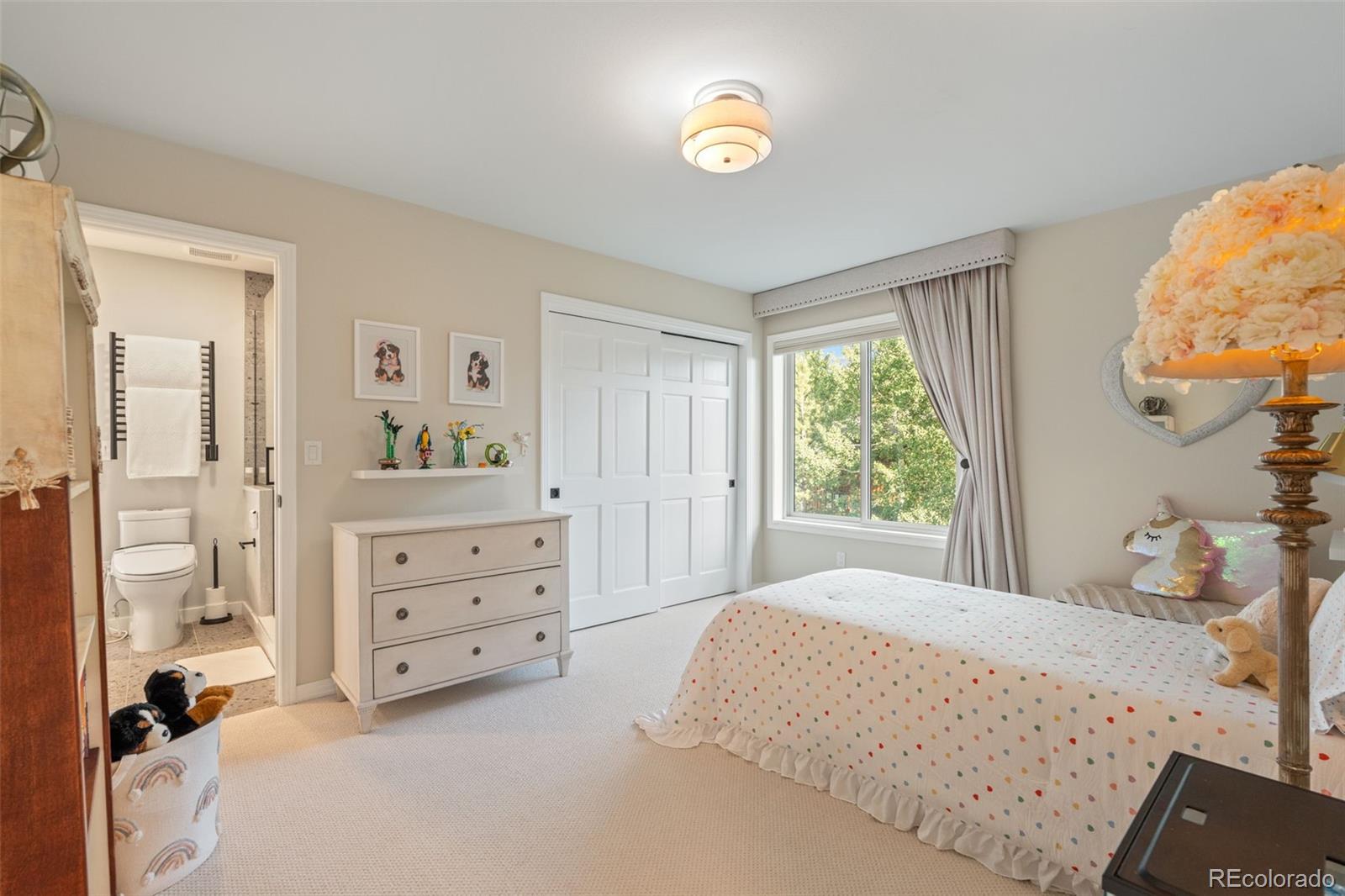 2522 Thunderbird Lane