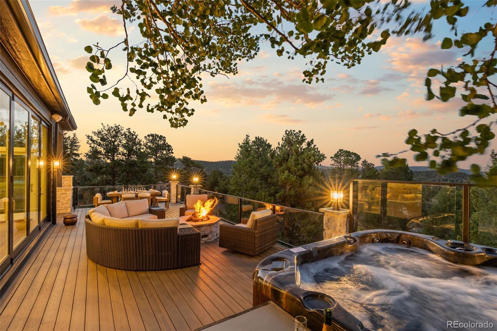 2522 Thunderbird Lane