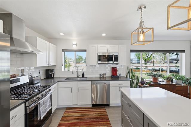 2705 Sunset Lane
