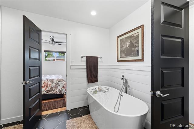 2705 Sunset Lane
