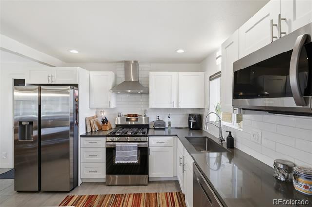 2705 Sunset Lane