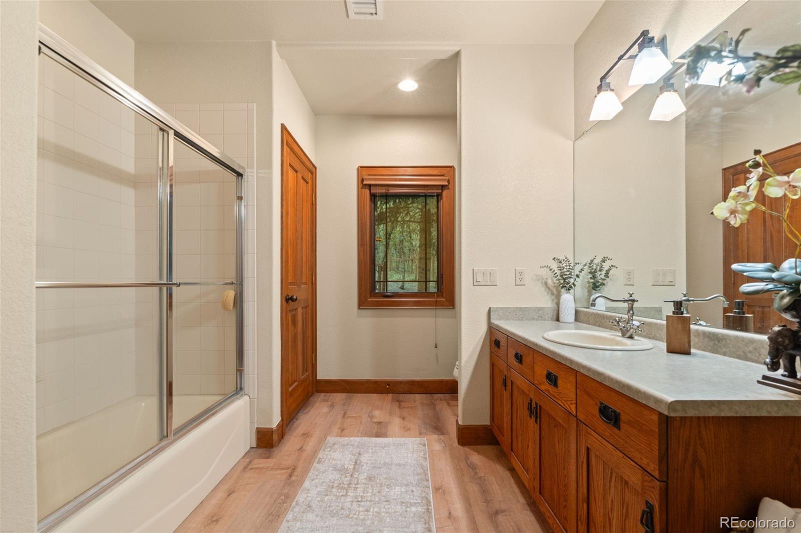 4737 Ponderosa Trail