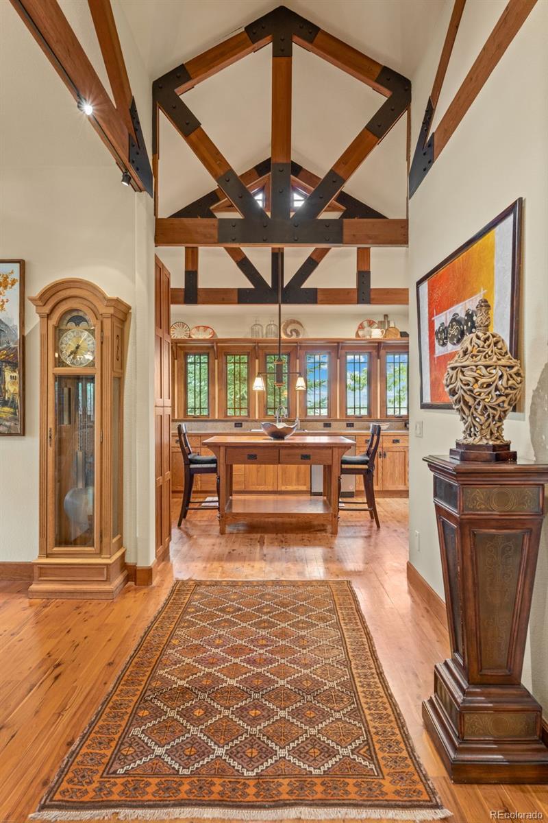 4737 Ponderosa Trail