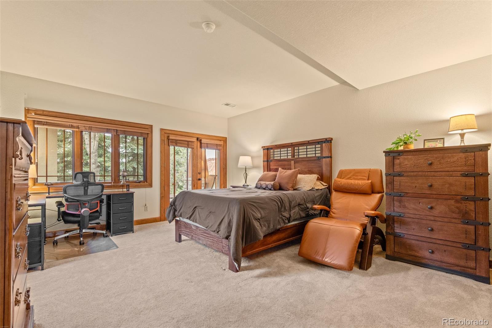 4737 Ponderosa Trail