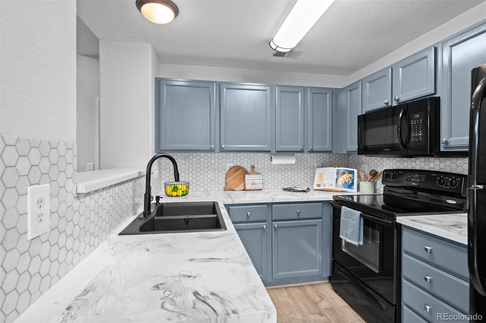 8361 S Upham Way Unit: 212