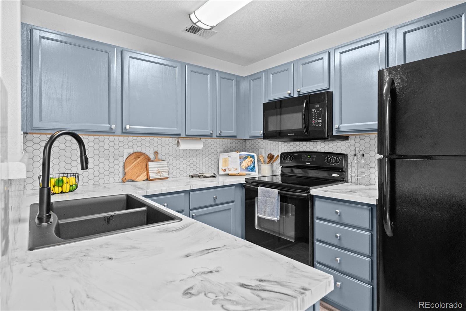 8361 S Upham Way Unit: 212
