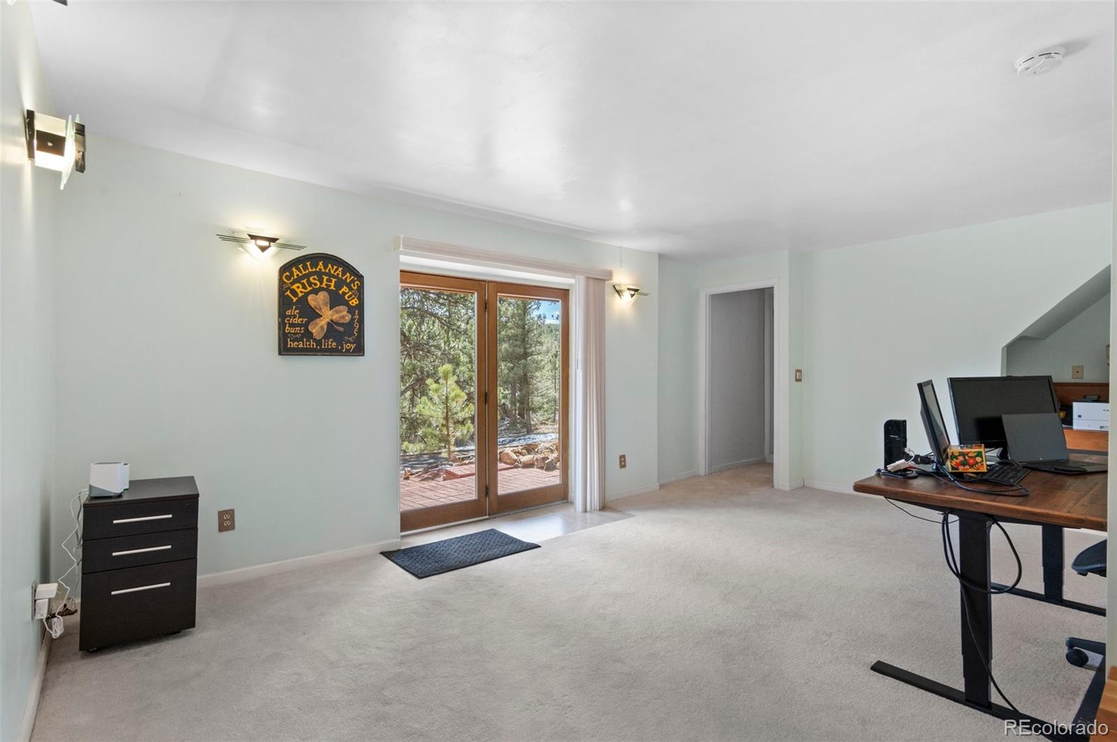 27231 Log Trail