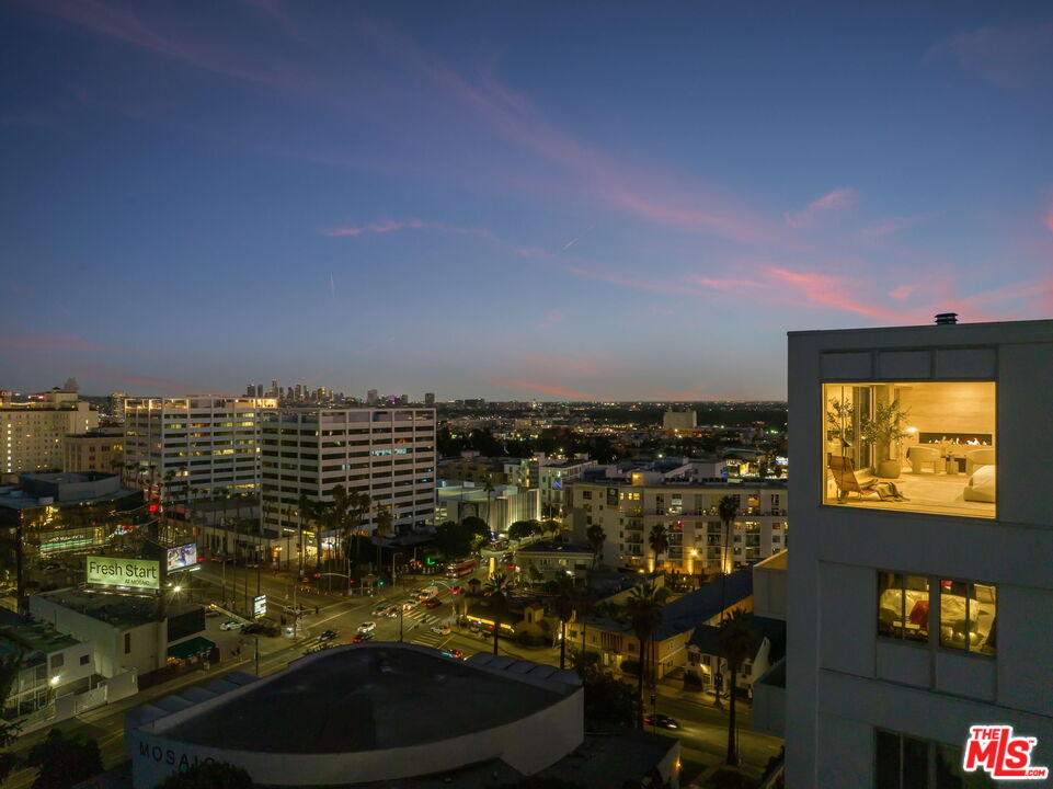 7135 Hollywood Blvd Unit: PHE
