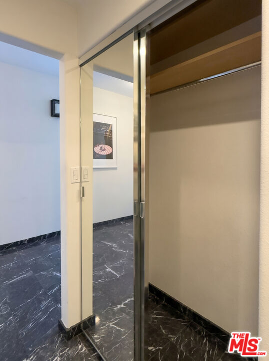 999 N Doheny Dr Unit: 211
