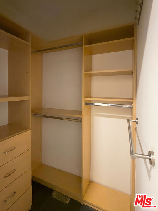 999 N Doheny Dr Unit: 211
