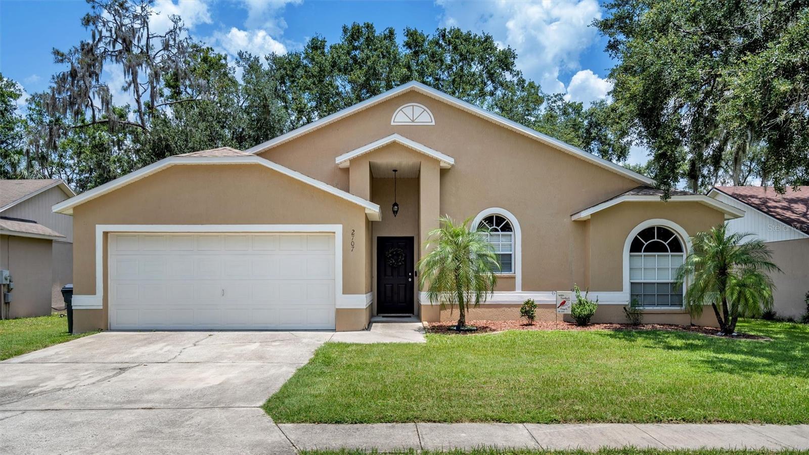 2707 SUNDANCE CIR