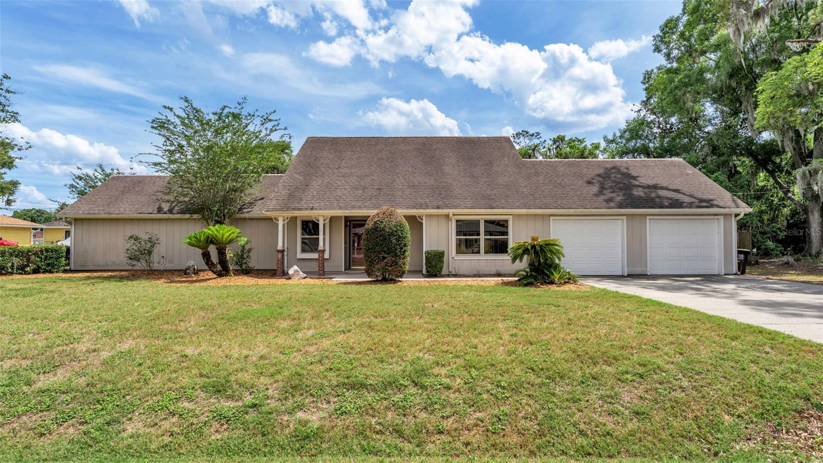 3210 DOVE LN