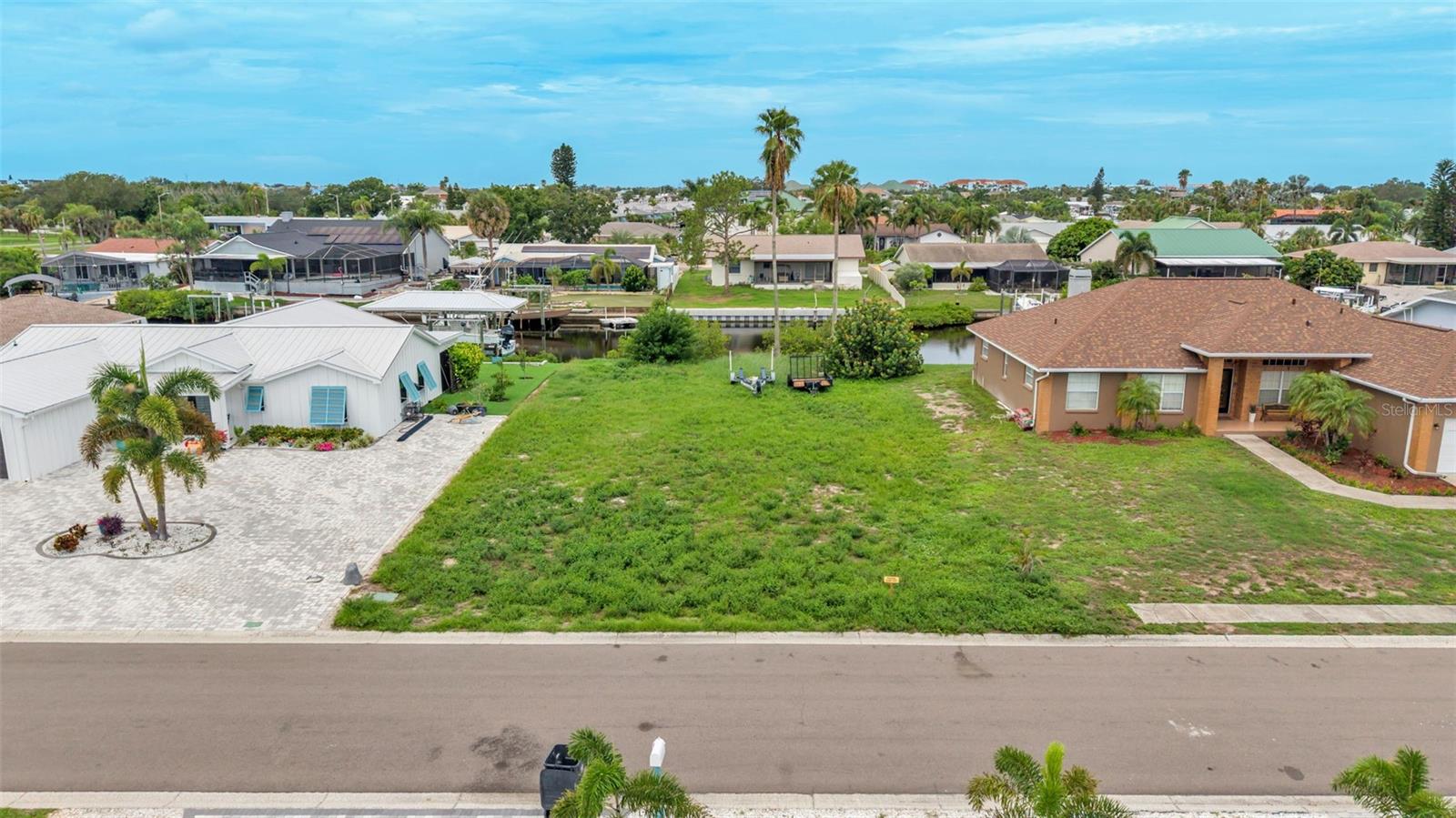 6510 SANTIAGO CT